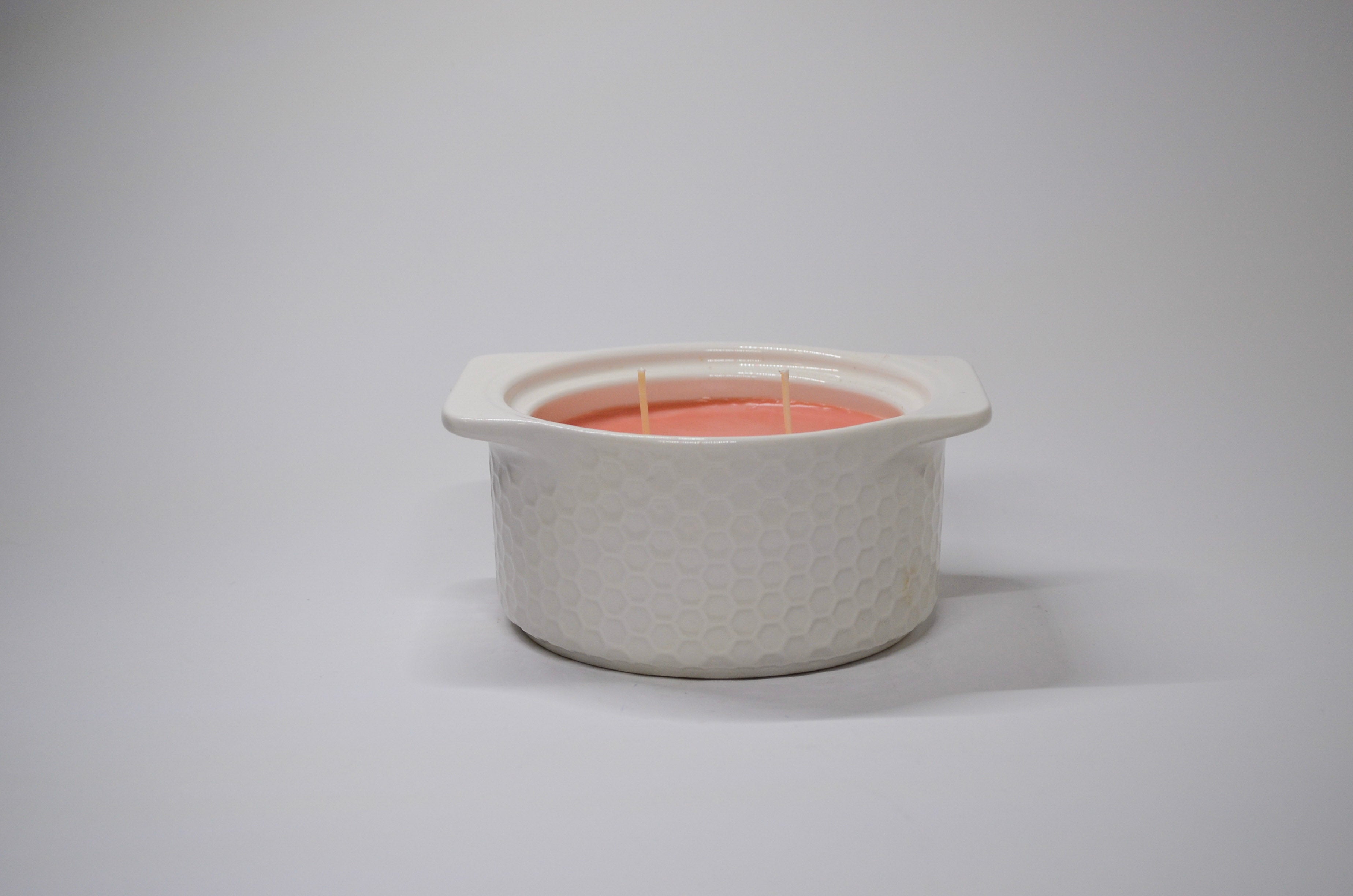 White Honeycomb Ceramic Bowl (Double Wick)