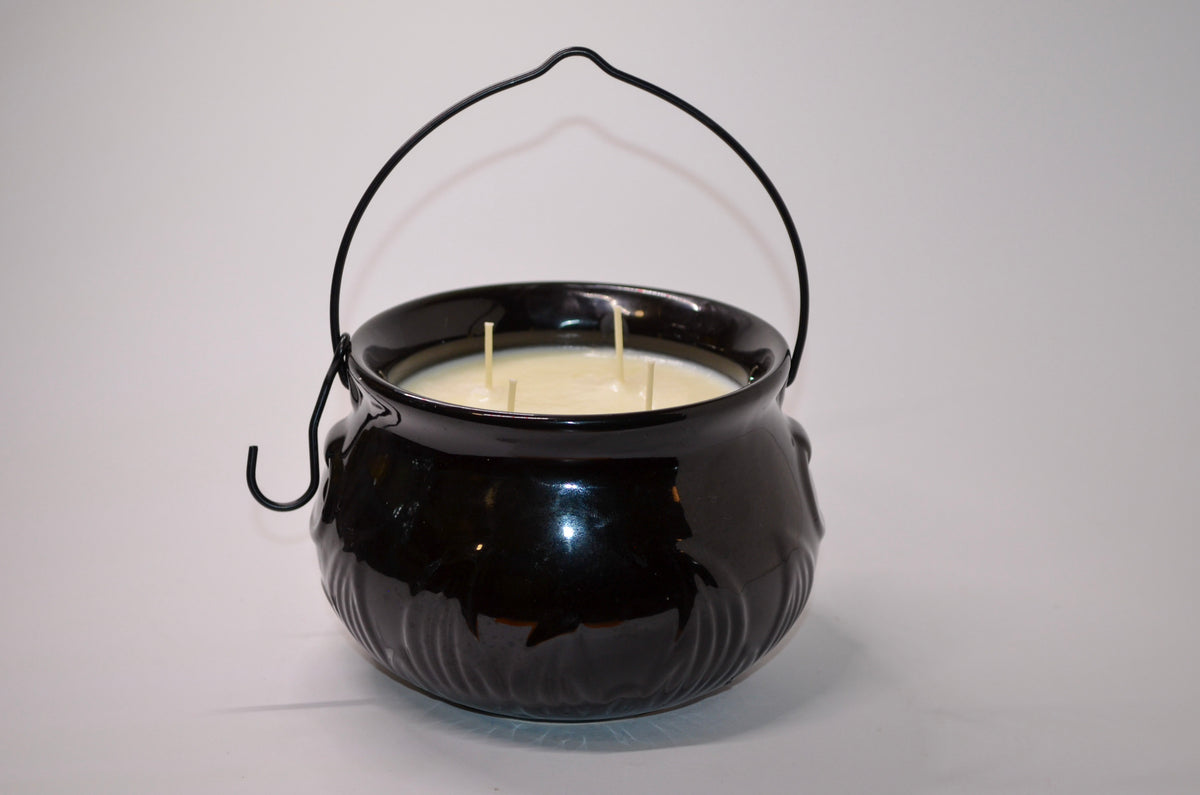 Black Cauldron Candle — Salted Vanilla Honey Butter